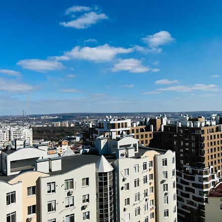 Comfortable Apartment With A Panoramic View Chisinau Eksteriør bilde
